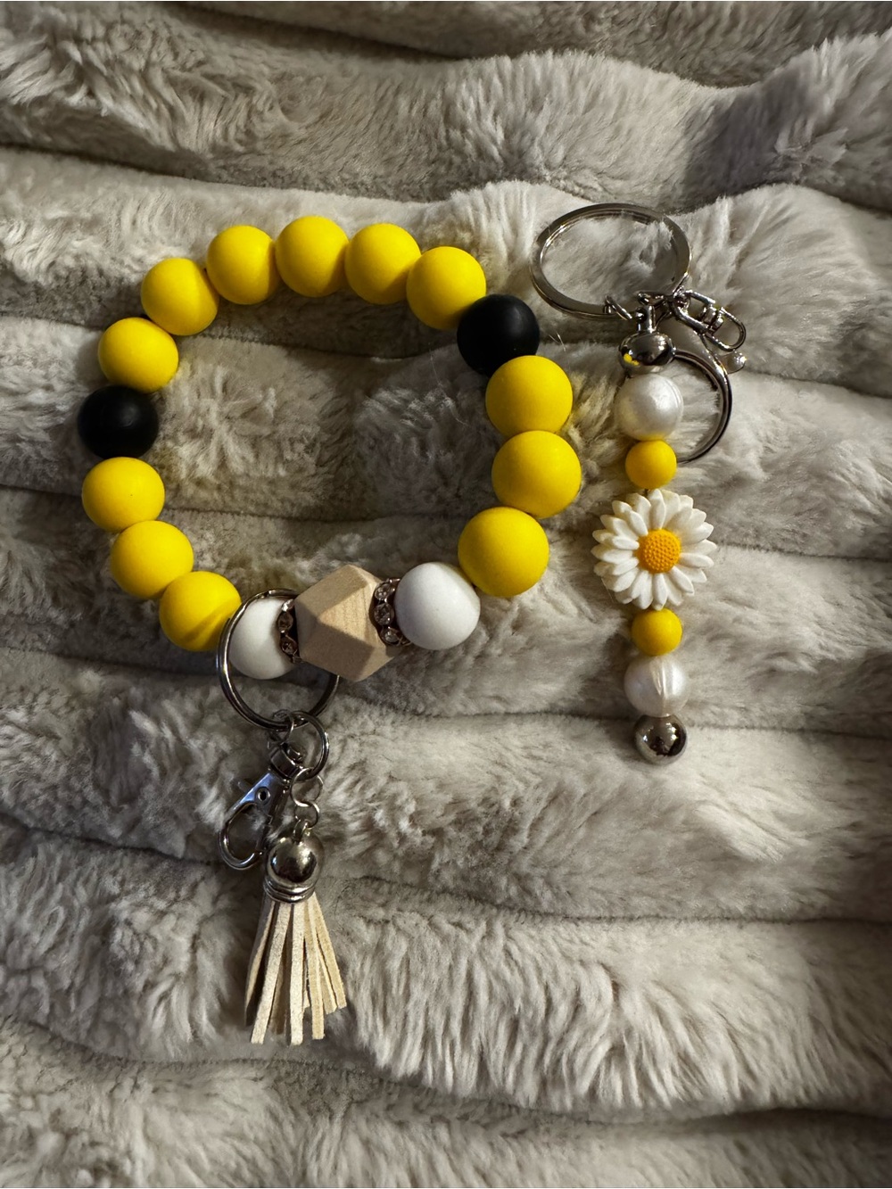 Yellow Beaded Wristlet Keychain Bracelet with Daisy Keychain